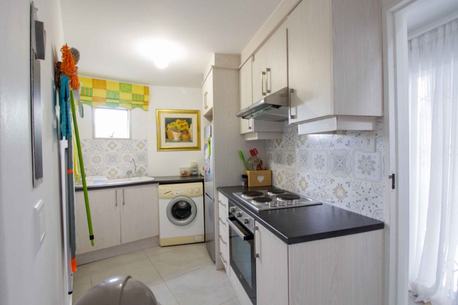 3 Bedroom Property for Sale in Wavecrest Eastern Cape